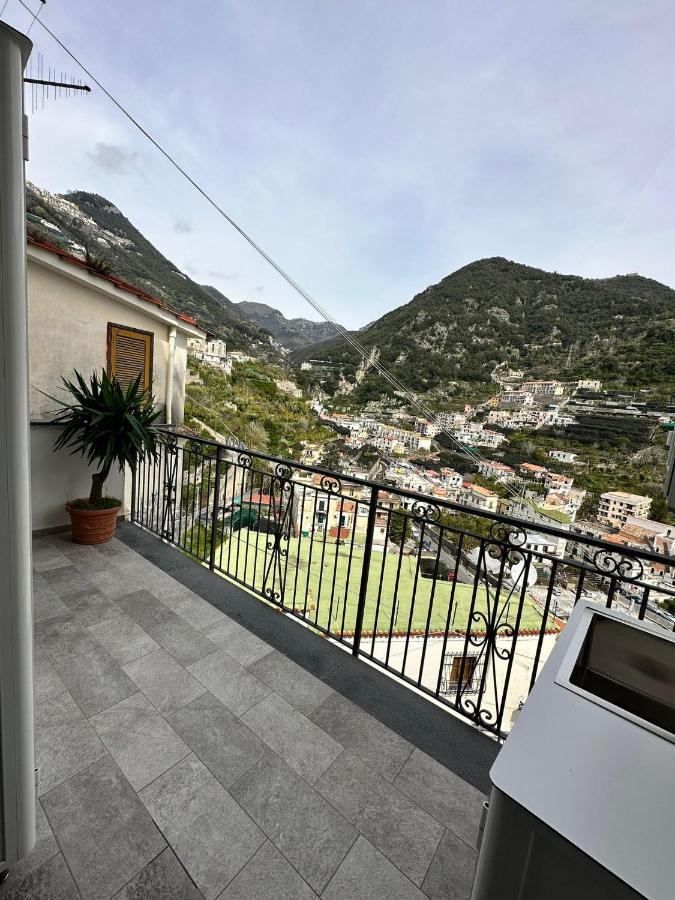 Вілла Casa Vacanza La Peonia Мінорі Екстер'єр фото