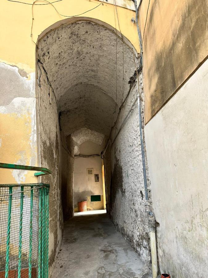 Вілла Casa Vacanza La Peonia Мінорі Екстер'єр фото